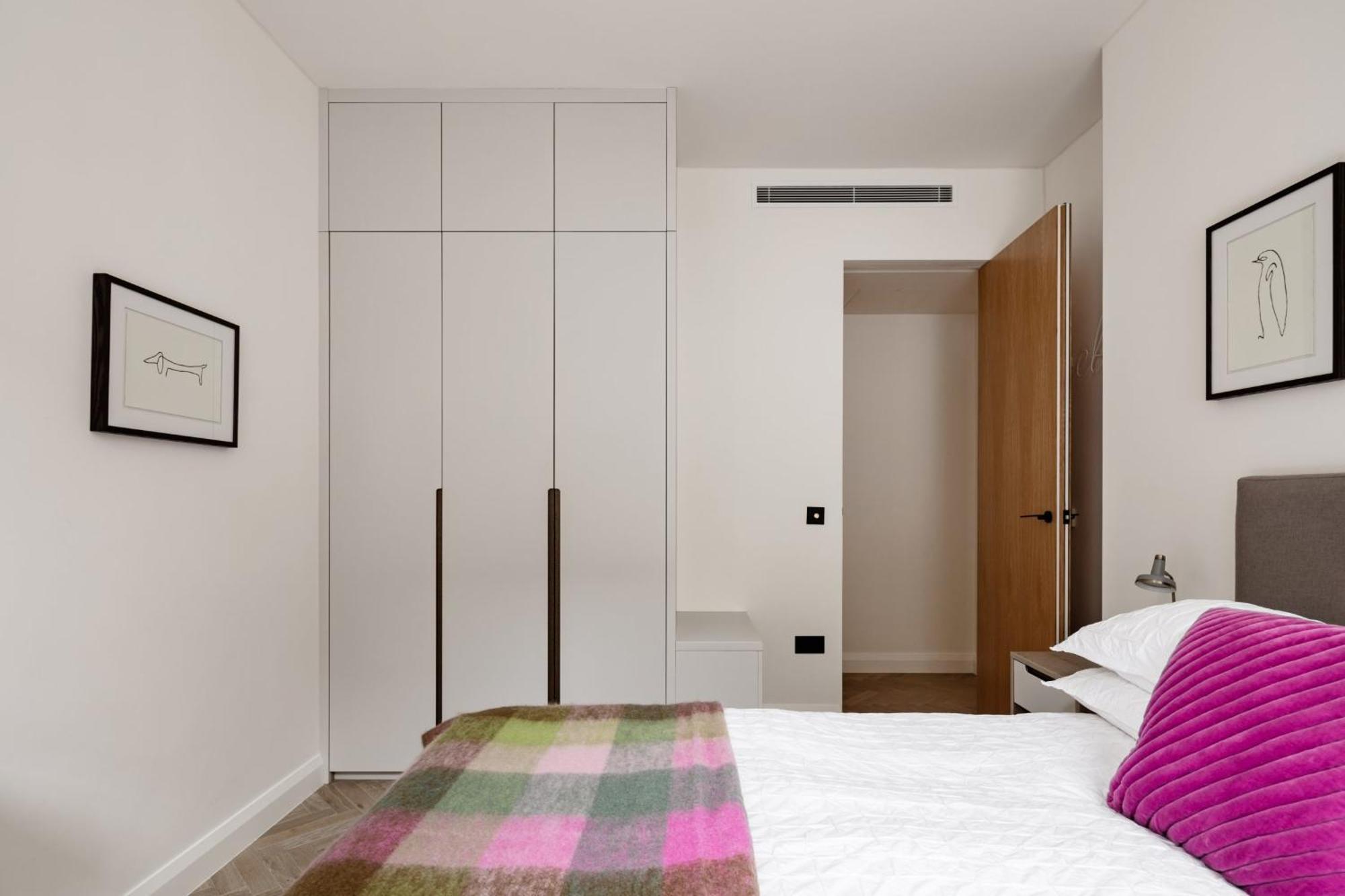 לונדון Modern Apartment & Rooms At Charing Cross מראה חיצוני תמונה