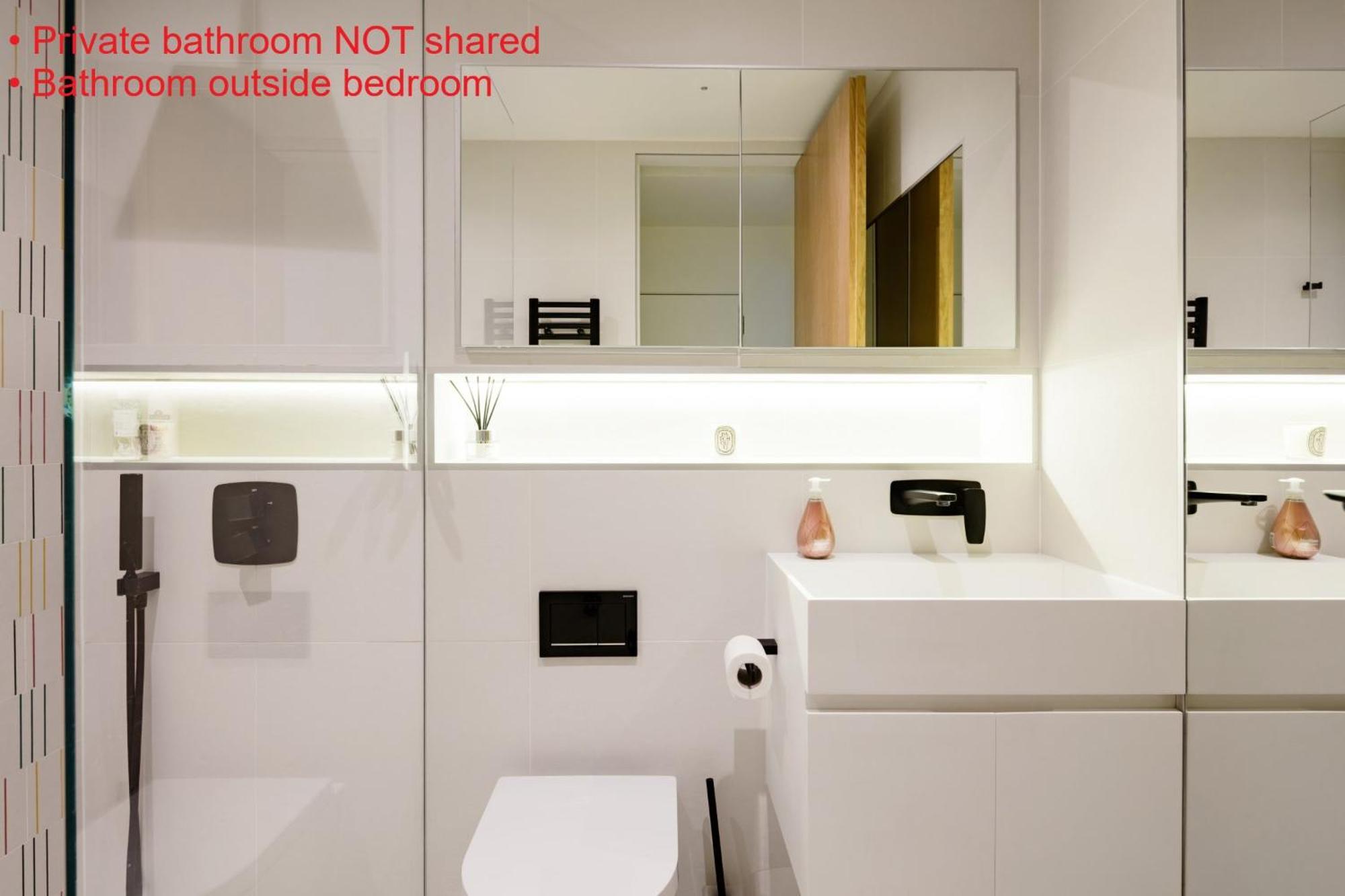 לונדון Modern Apartment & Rooms At Charing Cross מראה חיצוני תמונה